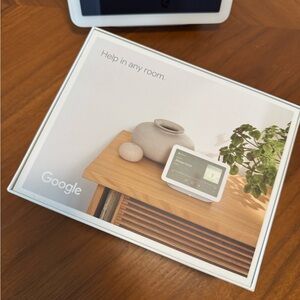 Google Smart Display with White Frame